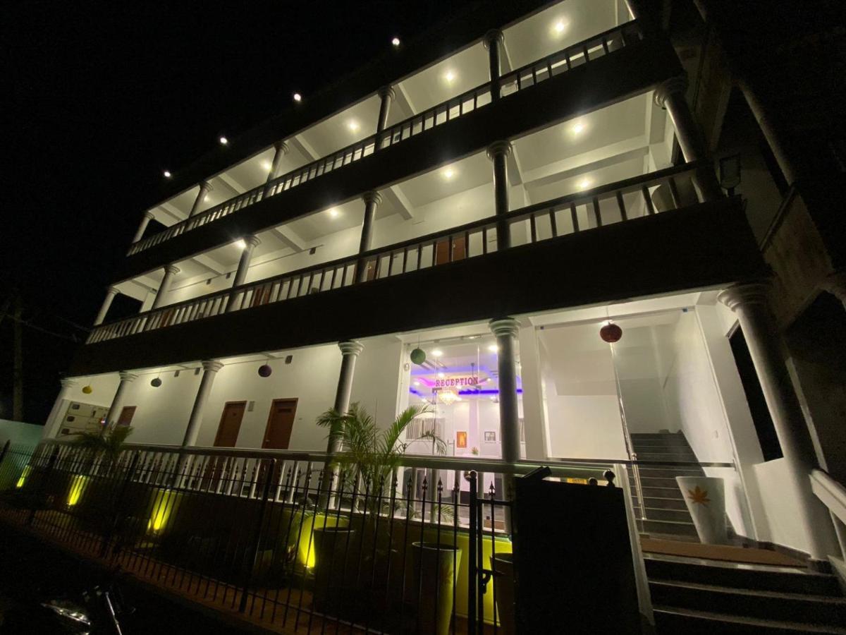 Le Poshe Beachview - Tie Hotels & Resorts Puduccseri Kültér fotó