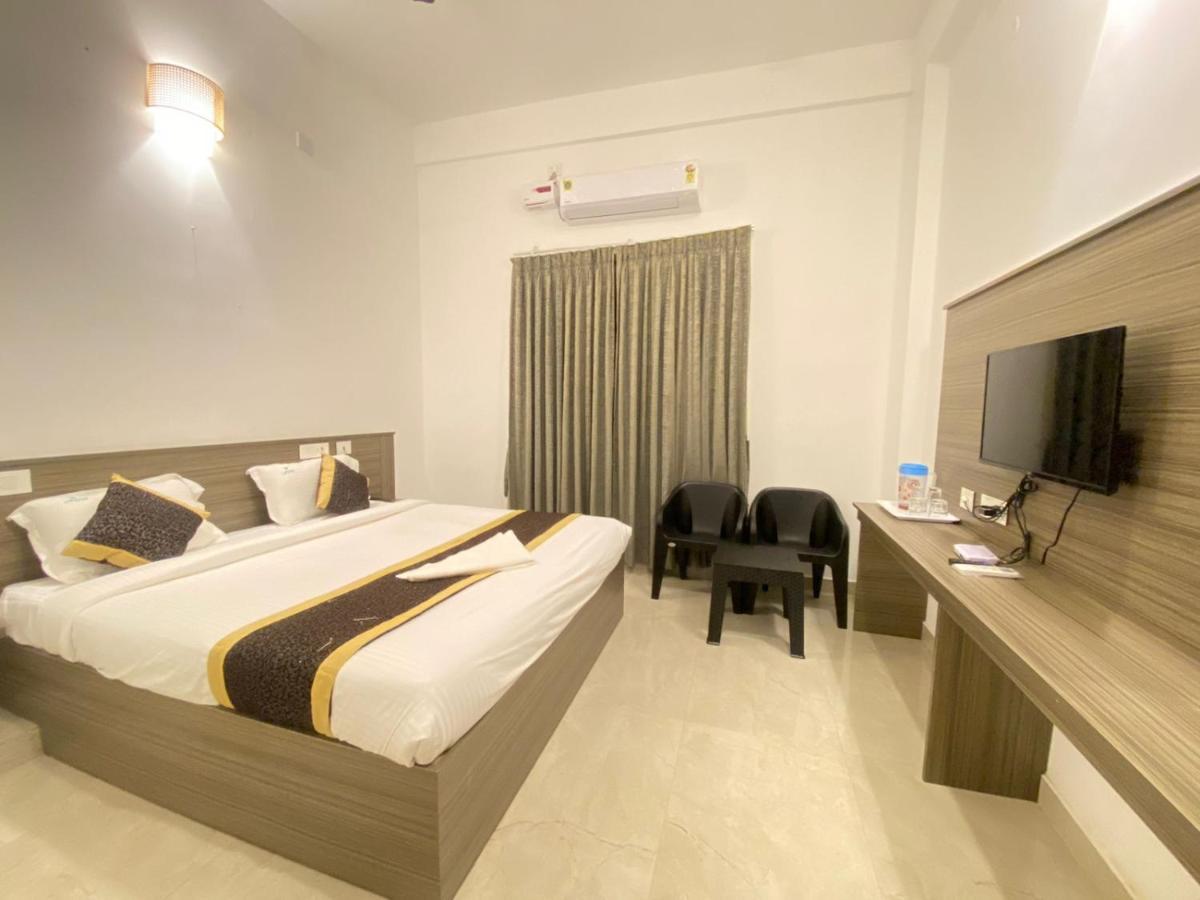 Le Poshe Beachview - Tie Hotels & Resorts Puduccseri Kültér fotó